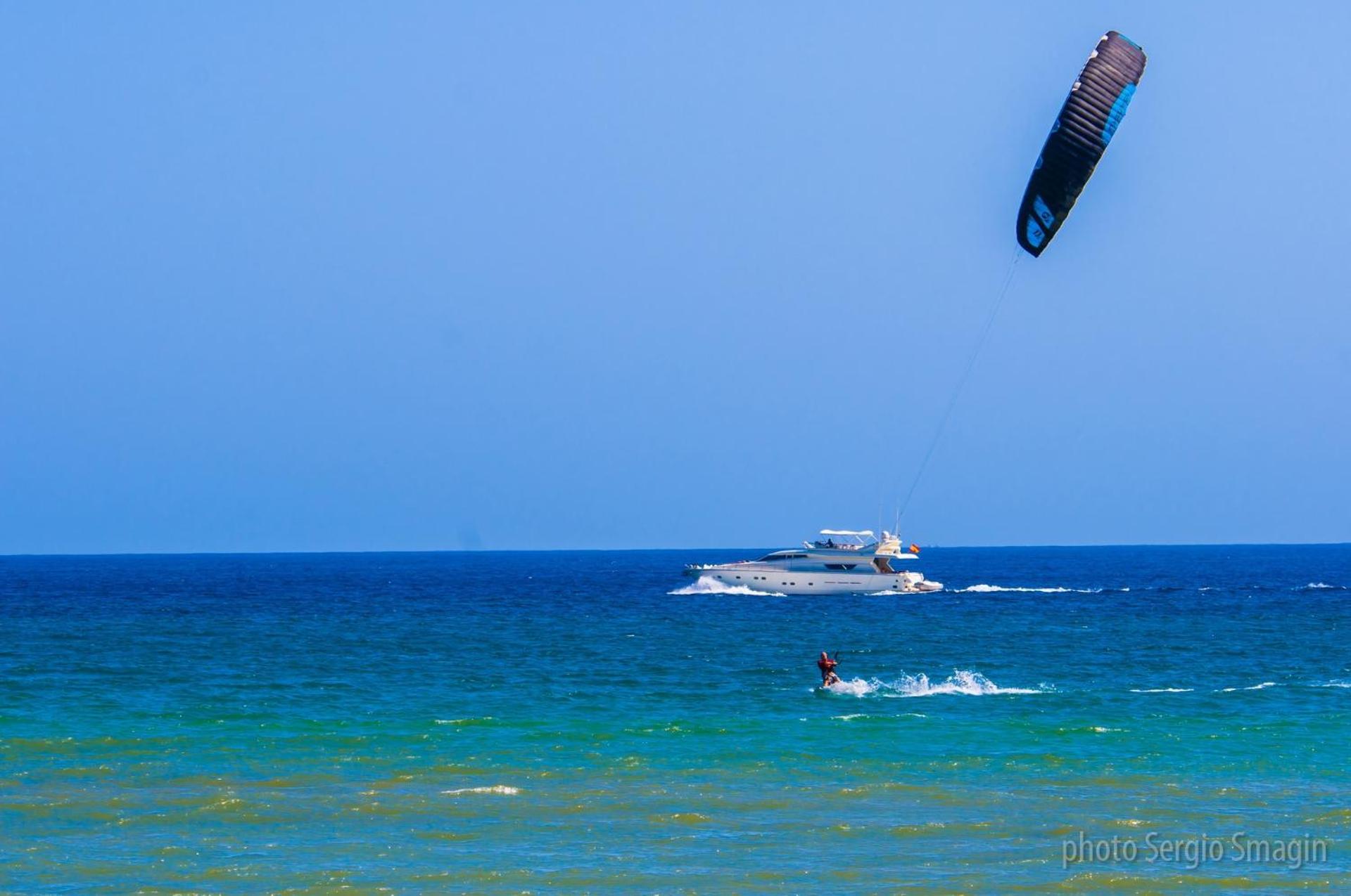 Apartamentos Los Cisnes - 2º Linea De Playa - Perfecta Ubicacion Benalmádena Dış mekan fotoğraf