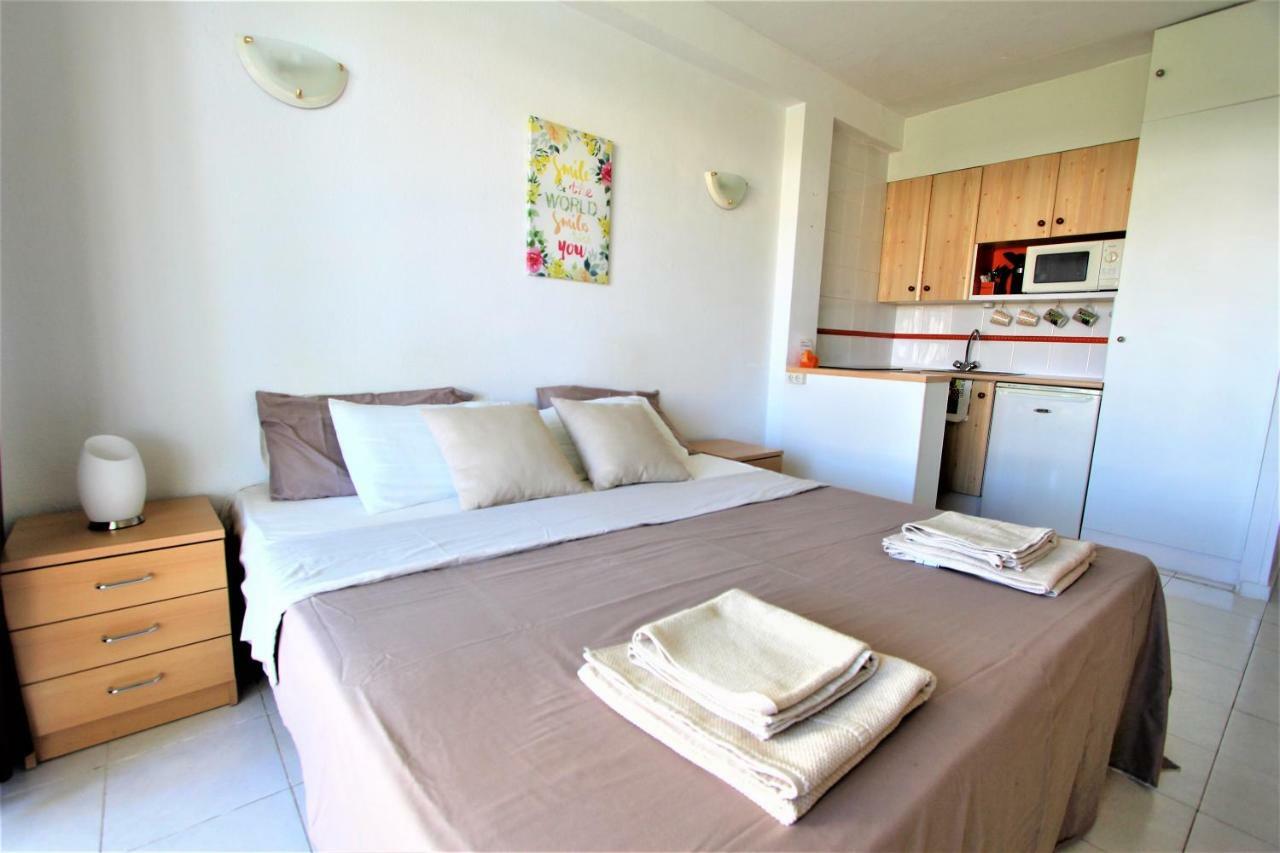 Apartamentos Los Cisnes - 2º Linea De Playa - Perfecta Ubicacion Benalmádena Dış mekan fotoğraf