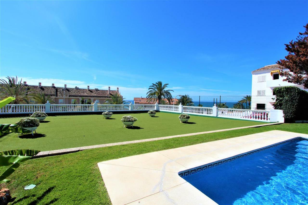 Apartamentos Los Cisnes - 2º Linea De Playa - Perfecta Ubicacion Benalmádena Dış mekan fotoğraf