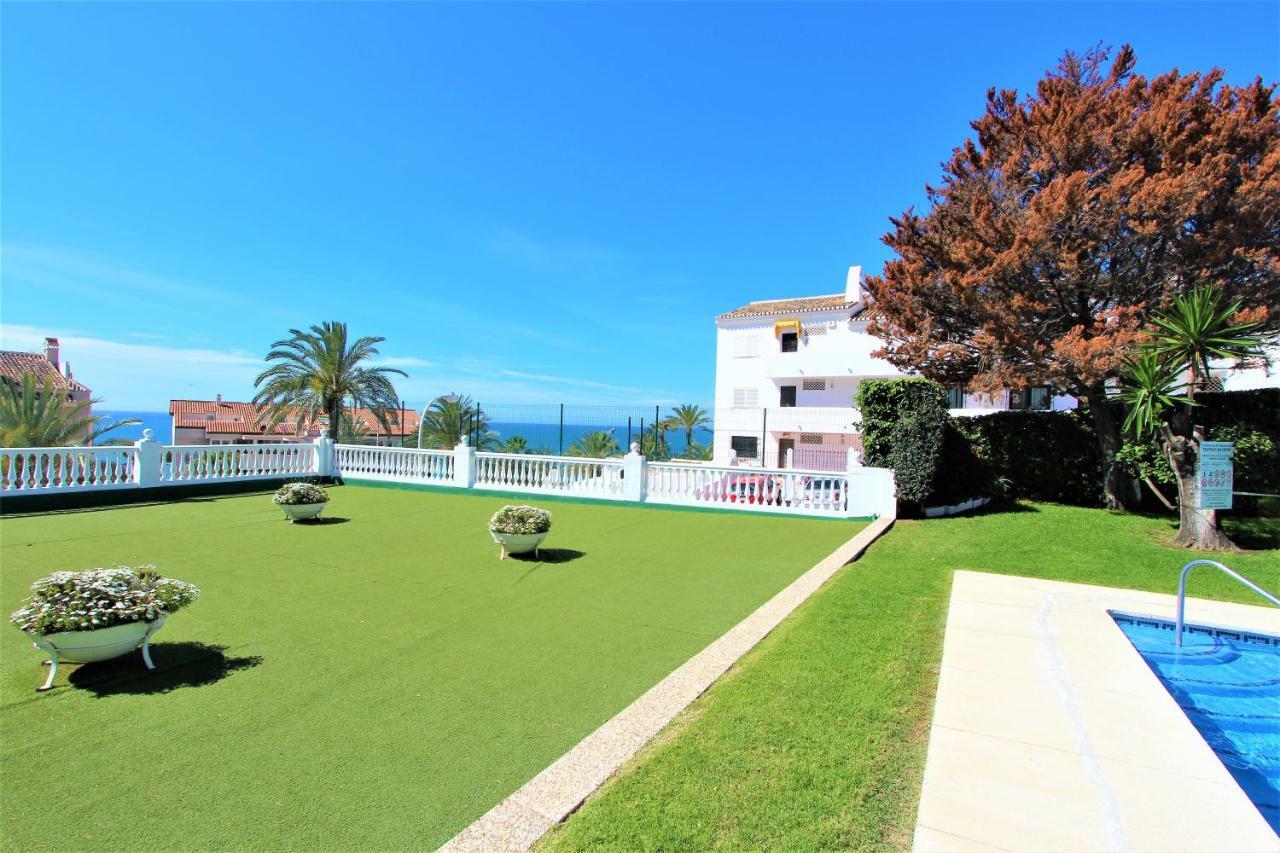 Apartamentos Los Cisnes - 2º Linea De Playa - Perfecta Ubicacion Benalmádena Dış mekan fotoğraf